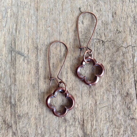 Antique Copper Pewter Quatrefoil Drop Earrings Four Leaf Clover Boho - Picture 5 of 9